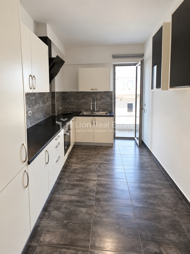 property-img