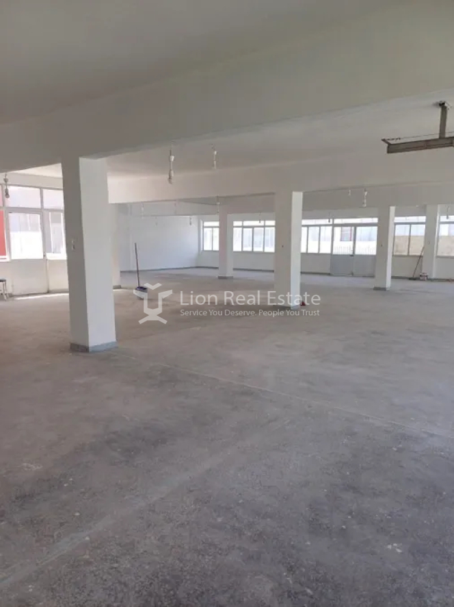 property-img
