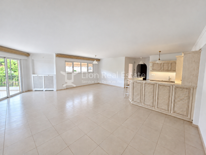 property-img